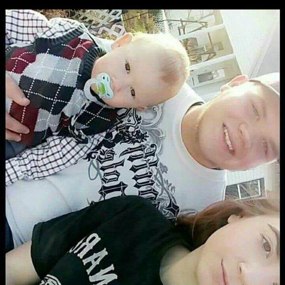 Meet your Posher, Danielle - Picture 1 of 1